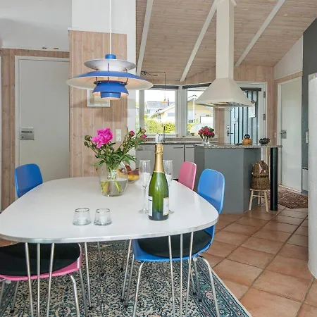 Σπίτι διακοπών 6 Person In